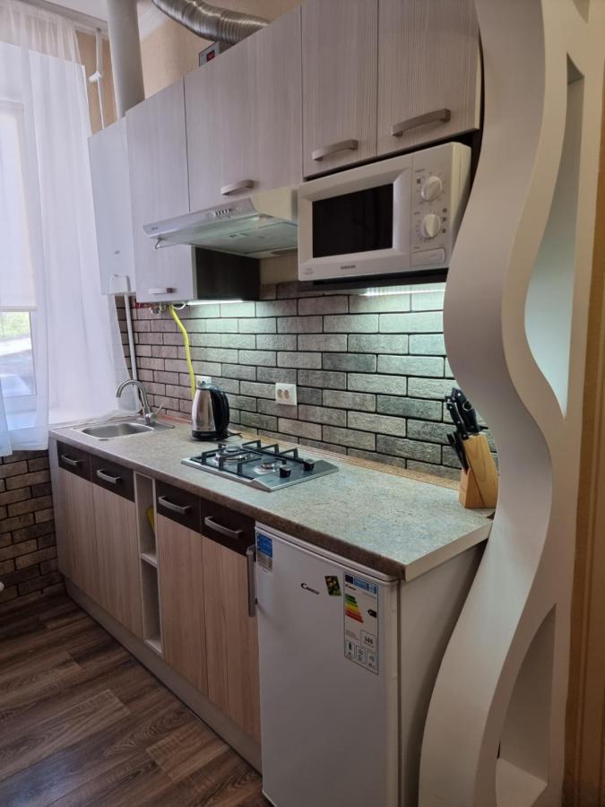 Petropavlivska тиха вуличка в центрі старого міста Apartment