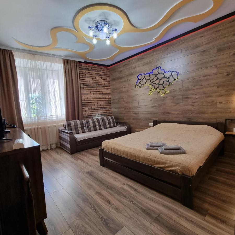 Petropavlivska тиха вуличка в центрі старого міста Apartment
